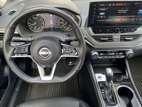 Used 2024 Nissan Altima 2.5 SL image 19