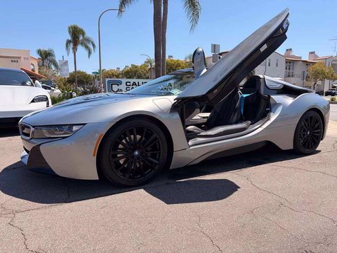 Used 2019 BMW i8 Roadster AWD/4WD image 13