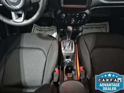 Used 2023 Jeep Renegade Latitude AWD/4WD image 36