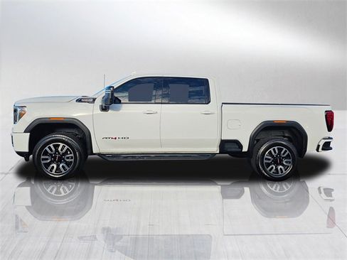 Used 2023 GMC Sierra 2500 AT4 image 3