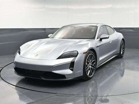 Certified 2025 Porsche Taycan Turbo image 6