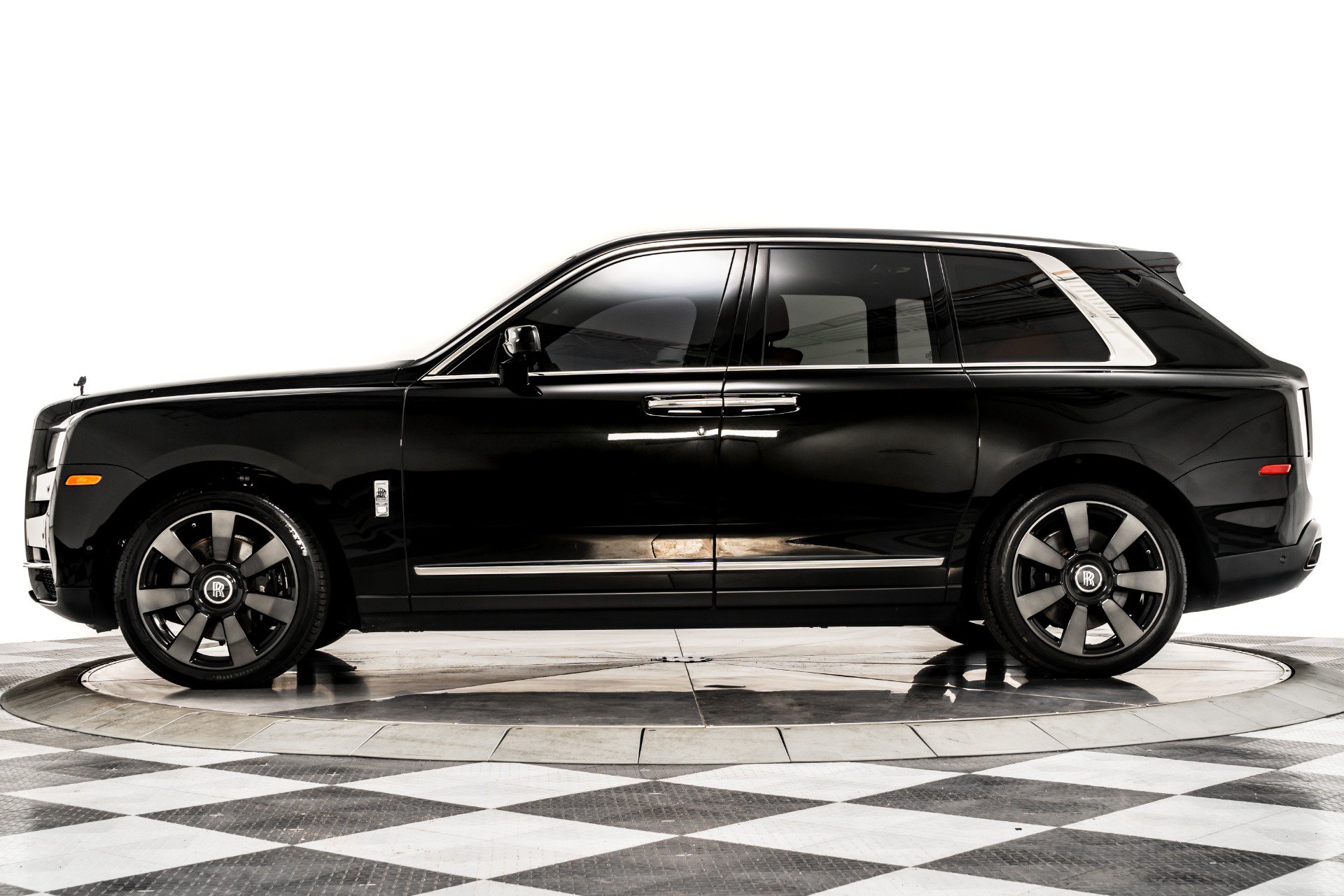 Used 2020 Rolls-Royce Cullinan AWD/4WD image 6