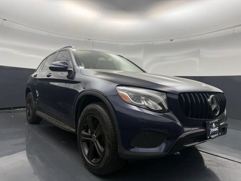 Used 2018 Mercedes-Benz GLC 300 4MATIC image 1