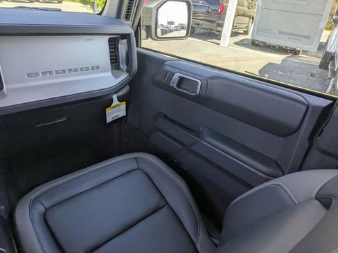 New 2026 Ford Bronco Outer Banks AWD/4WD image 17