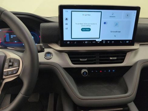 Used 2025 Ford Explorer Active RWD image 13