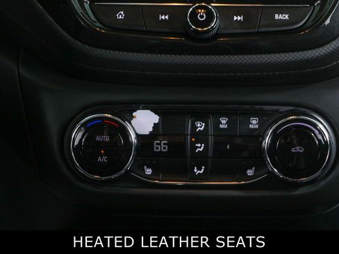 Used 2021 Chevrolet TrailBlazer LT FWD image 20
