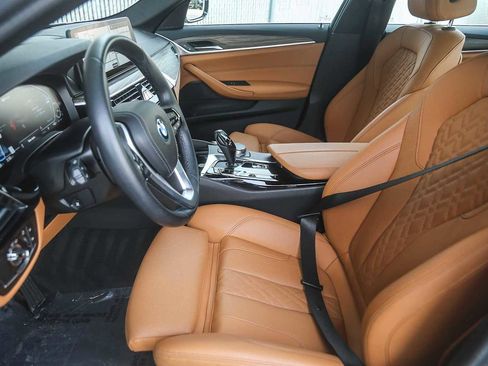 Certified 2023 BMW 530e 530e w/ Convenience Package image 14