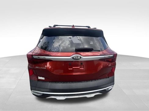 Used 2021 Kia Seltos S FWD image 5