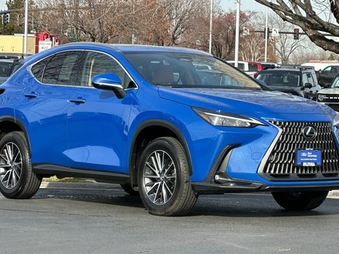 Used 2025 Lexus NX 350h Premium image 9