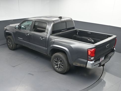 Used 2020 Toyota Tacoma SR5 image 37