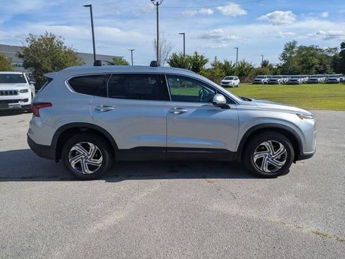 Used 2023 Hyundai Santa Fe SEL FWD image 2