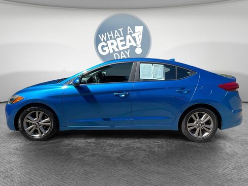 Used 2017 Hyundai Elantra Value Edition w/ Cargo Package FWD image 7