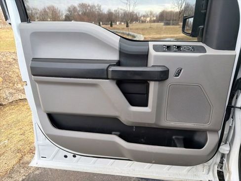 Used 2019 Ford F250 XL w/ STX Appearance Package image 24