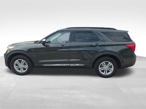 Certified 2023 Ford Explorer XLT w/ Equipment Group 202A AWD/4WD image 9
