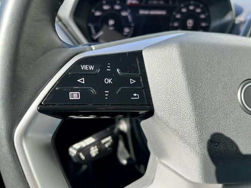 Used 2022 Audi Q4 e-tron Premium Plus w/ Premium Plus AWD/4WD image 19