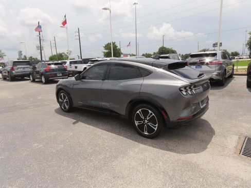 Used 2023 Ford Mustang Mach-E Premium RWD image 17