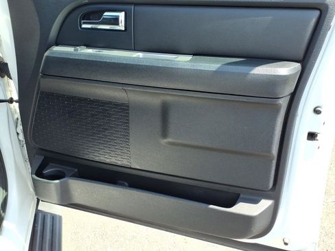 Used 2017 Ford Expedition XL RWD image 12
