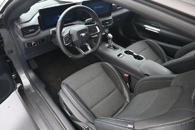 Certified 2024 Ford Mustang Coupe RWD image 11