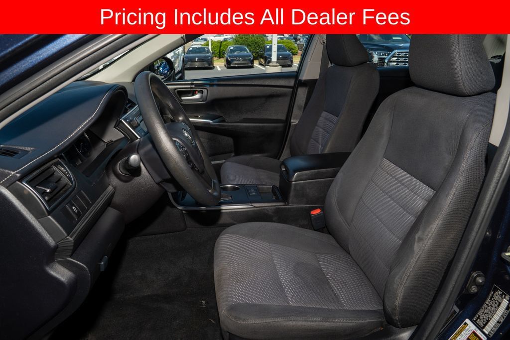 Used 2017 Toyota Camry LE FWD image 9