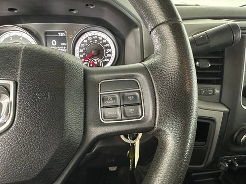 Used 2013 RAM 2500 Tradesman w/ Chrome Appearance Group AWD/4WD image 12