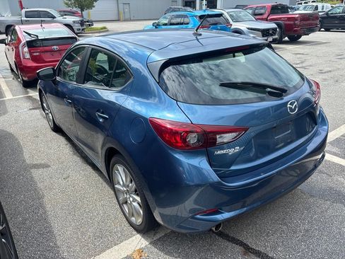 Used 2017 MAZDA MAZDA3 Touring FWD image 4
