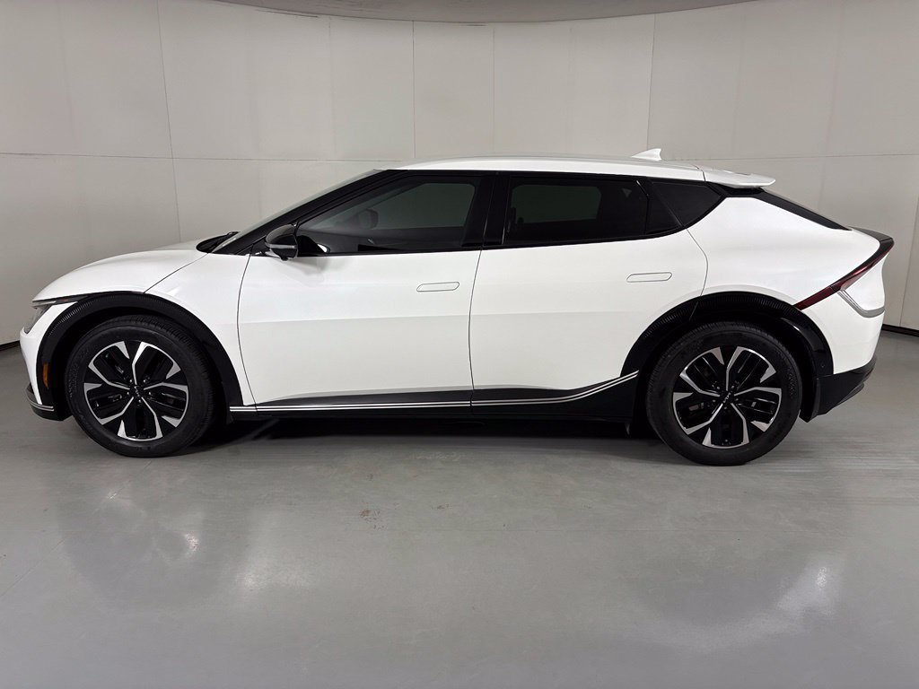 Used 2022 Kia EV6 Wind w/ Wind Technology Package AWD/4WD image 5