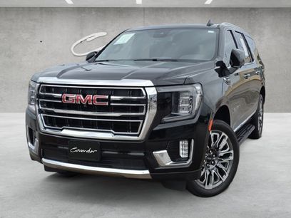 Used 2024 GMC Yukon SLT w/ SLT Luxury Package