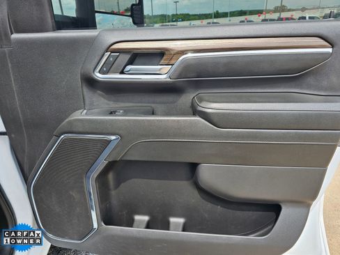 Used 2024 Chevrolet Silverado 2500 LT AWD/4WD image 29