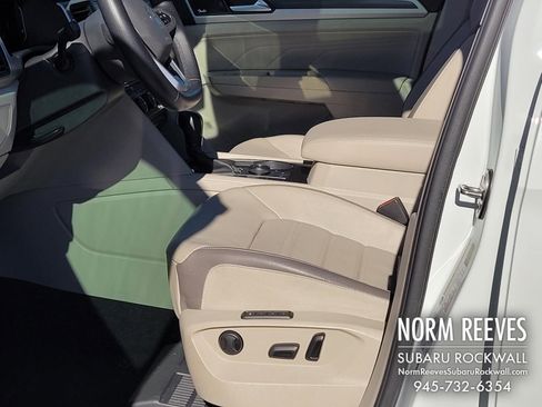 Used 2021 Volkswagen Atlas SEL Premium image 3