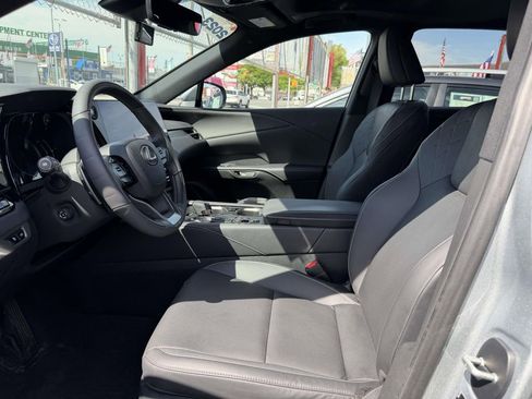 Used 2023 Lexus RX 350 Premium w/ Accessory Package (K3) AWD/4WD image 18
