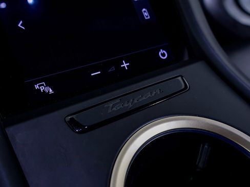 Certified 2021 Porsche Taycan Turbo S image 18