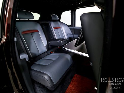 Certified 2025 Rolls-Royce Cullinan image 30