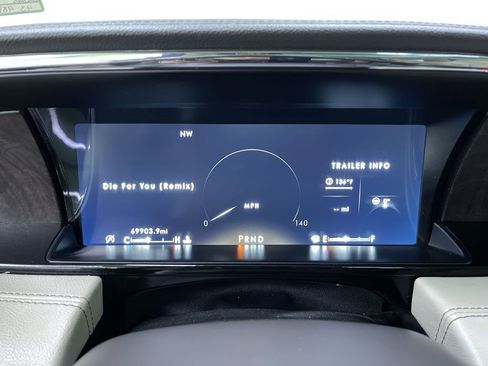 Used 2018 Lincoln Navigator Reserve w/ Technology Package image 19