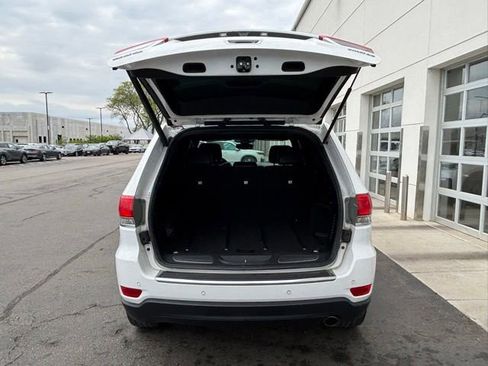 Used 2017 Jeep Grand Cherokee Limited AWD/4WD image 7