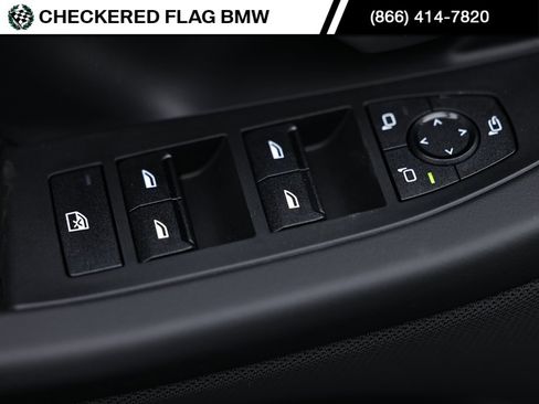 Used 2025 BMW 530i w/ Premium Package image 18