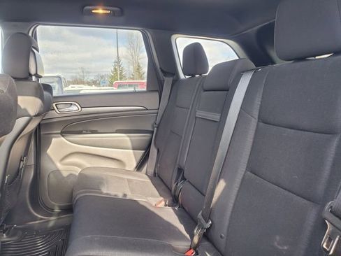 Used 2015 Jeep Grand Cherokee Laredo w/ Quick Order Package 23E image 24