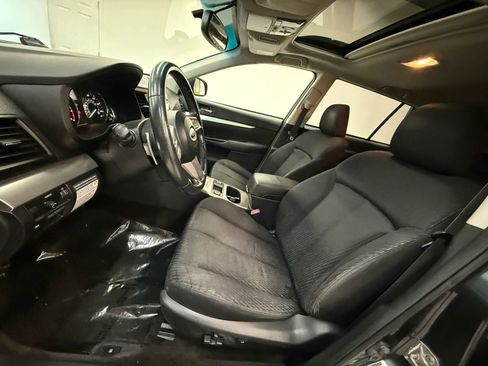 Used 2011 Subaru Outback 2.5i Premium AWD/4WD image 17