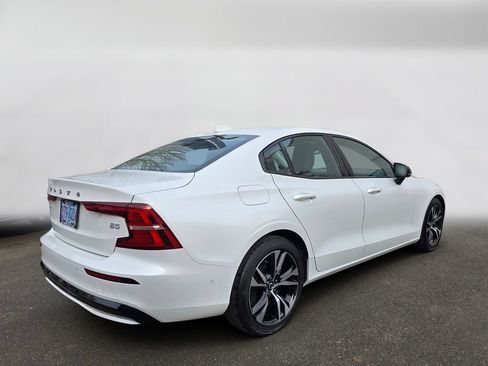 Used 2024 Volvo S60 B5 Plus FWD image 3
