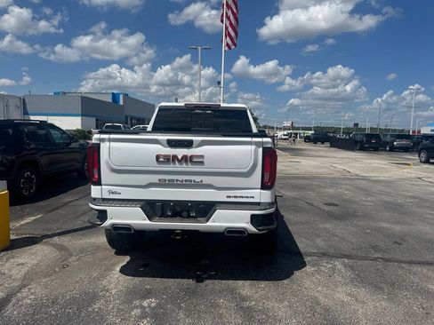 Used 2022 GMC Sierra 1500 Denali AWD/4WD image 6