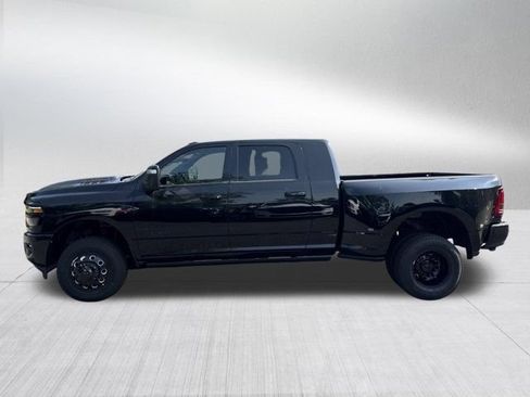 New 2026 RAM 3500 Laramie AWD/4WD image 8