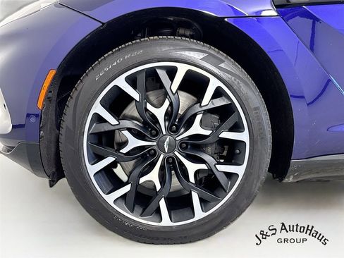 Used 2023 Aston Martin DBX AWD/4WD image 39