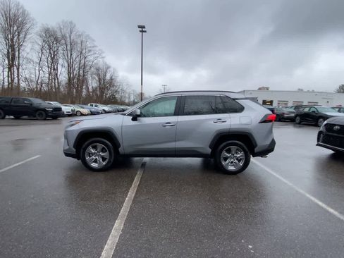 Used 2025 Toyota RAV4 XLE image 8