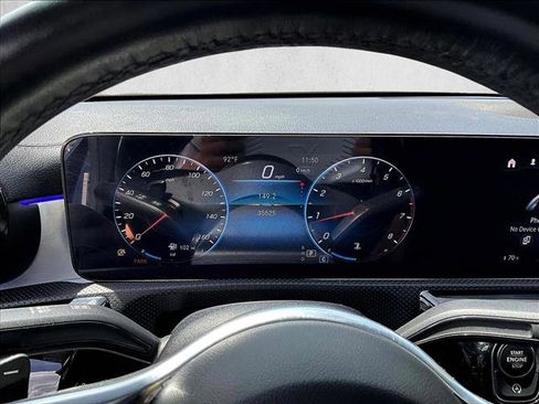 Used 2022 Mercedes-Benz CLA 250 4MATIC image 20
