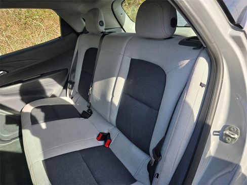 Used 2021 Chevrolet Bolt LT image 16