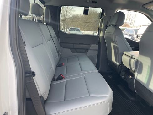 New 2026 Ford F250 XL w/ XL Off-Road Package image 13