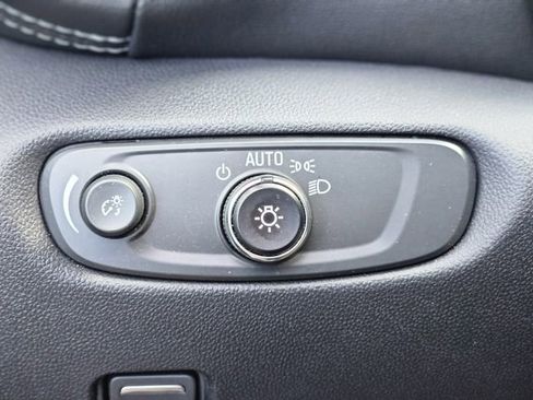 Used 2025 Chevrolet Blazer LT image 20