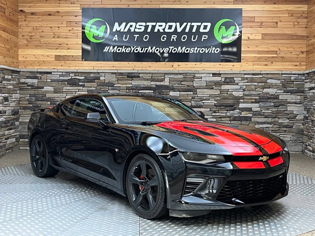 Used 2016 Chevrolet Camaro SS RWD image 2