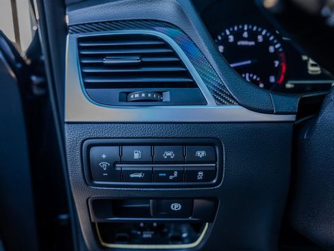 Used 2018 Genesis G80 3.3T Sport image 19