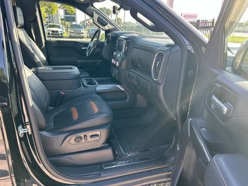 Used 2021 GMC Sierra 1500 AT4 w/ AT4 Value Package AWD/4WD image 9