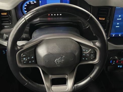 Used 2022 Ford Bronco Badlands w/ Sasquatch Package AWD/4WD image 5